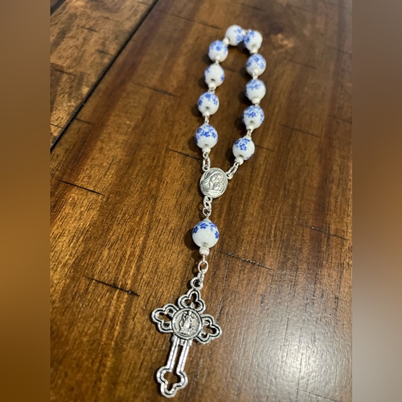 New, Beautiful handmade one decade rosary - Picture 7 of 8